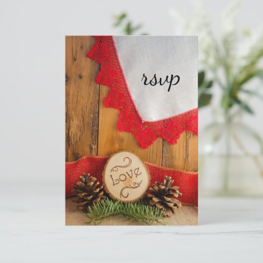 Rustige pines en RSVP-kaart met Red Lace Winter We RSVP Kaartje (Staand voorkant)