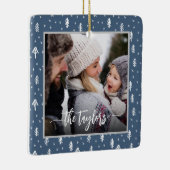 Rustige Pines Family Kerstmis Keramisch Ornament (Rechts)