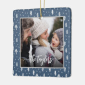 Rustige Pines Family Kerstmis Keramisch Ornament (Links)