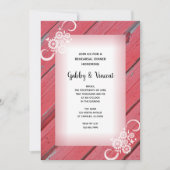 Rustige Red Barn Wood White Flower Rehearsal Dinne Kaart (Voorkant)