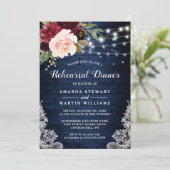 Rustige Red Blue Floral Lights Rehearsal Dinner Kaart (Staand voorkant)