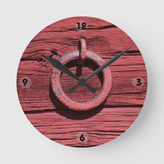 Rustige Red Wood Wall Iron Ring Clock Ronde Klok (Voorkant)