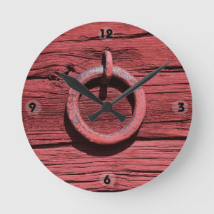 Rustige Red Wood Wall Iron Ring Clock Ronde Klok