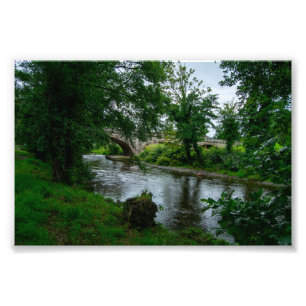 Rustige rivier Elwy en St Asaph-brug Foto Afdruk