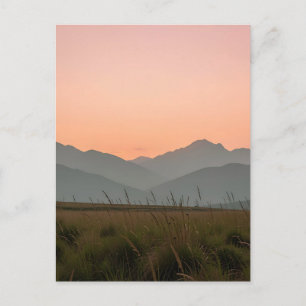 Rustige Roze Zonsondergang Bergen Wilde Gras Lands Briefkaart