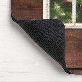 Rustige schoorsteenkool die uitkijkt naar de pijnb muismat (Hoek)