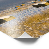 Rustige schuur en hooibalen na verse sneeuw 3 foto afdruk (Hoek)