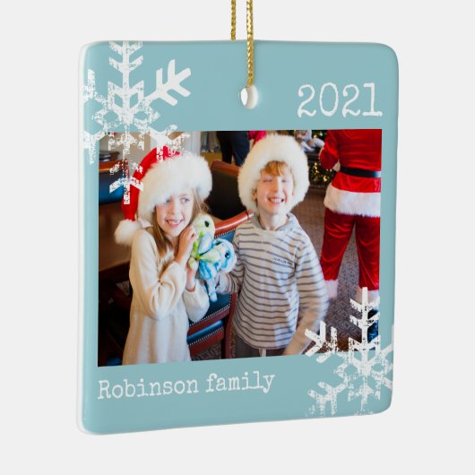 Rustige Snowflake Family Light Blue Keramisch Ornament (Rechts)