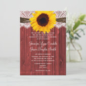 Rustige Sunflower Red Barn Wood Wedding Invites Kaart (Staand voorkant)