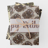 Rustige tandwielen stellen stoampunk op een gestee inpakpapier vel (In situ)