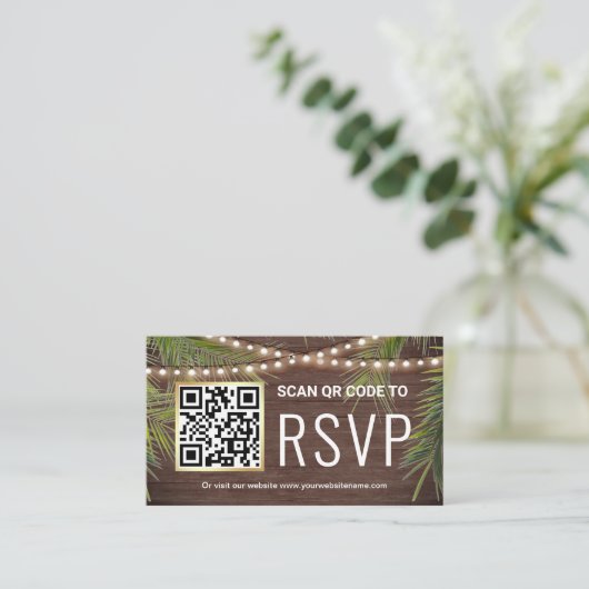 Rustige tropische palm QR-code RSVP bruiloft Informatiekaartje (Staand voorkant)