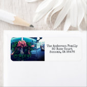 Rustige  vrachtwagen met grote kerstmis etiket (Insitu)