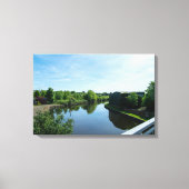 Rustige waterkant bij Wakefield Waterfront Canvas Afdruk (Voorkant)