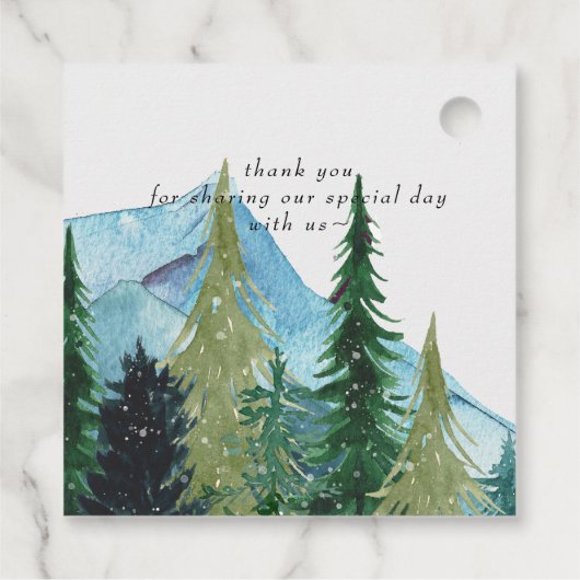 Rustige Waterverf bergen Pine Winter Wedding Bedankjes Labels (Achterkant)