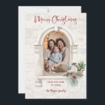 Rustige Waterverf met kerstfoto Feestdagenkaart<br><div class="desc">Warme,  rustieke boerderij-stijl slimme waterverf boogvormige raam sjabloon met subtiele stenen achtergrond met zoete wintervogel en groenblijvende takken op de raamrichel. Heeft ook aangepaste kalligrafie script rode "Merry Christmas" typografie en bewerkbare tekstvelden. Achterkant met complementaire stenen muur achtergrond en groenblijvende bloemen met extra tekstvelden.</div>