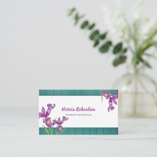 Rustige Waterverf Paarse Irises Floral Design Visitekaartje (Staand voorkant)