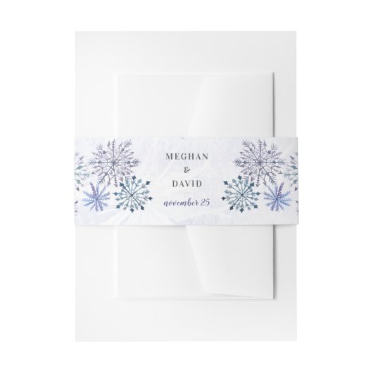 Rustige Waterverf Snowflakes Blue Winter Wedding Uitnodigingen Wikkel (Voorkant Voorbeeld)