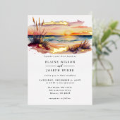 Rustige Waterverf Sunset Beach Seascape Wedding Folie Uitnodiging (Staand Voorkant)