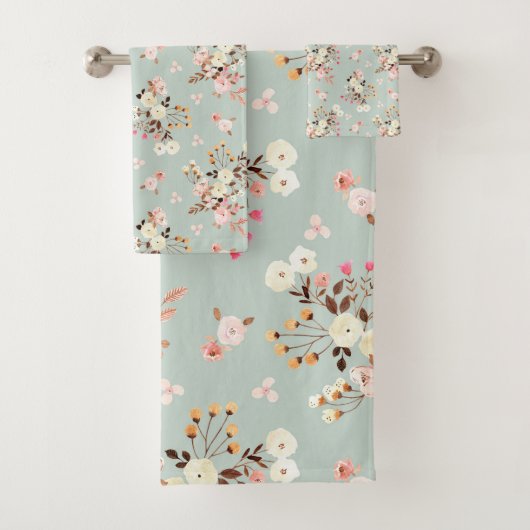 Rustige Waterverf Vloer Bouquet Patroon in Sage Bad Handdoek (Insitu)