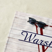 Rustige witte hout Nautical Navy Blue Rust Lobster Strandlaken (In situ)