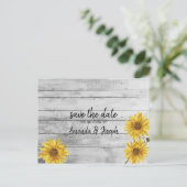 Rustige Witte Hout Zonnebloemen Bespaar de Datum Aankondigingskaart (Staand voorkant)