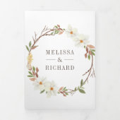 Rustige Witte Magnolia Floral QR Code Weddenschap Drieluik Uitnodiging (Cover)