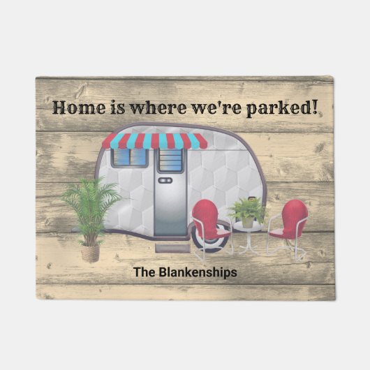 Rustige Wood  Camper Red Chairs Cute Custom Deurmat (Voorkant)