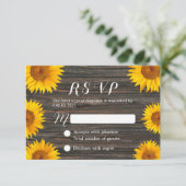 Rustige Zonnebloem Barn Wood Wedding RSVP Kaartje (Staand voorkant)