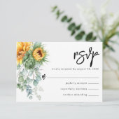 Rustige zonnebloem Eucalyptus Greenery Wedding RSVP Kaartje (Staand voorkant)
