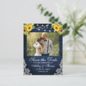Rustige zonnebloem Floral Blue Wood Licht Foto Aankondigingskaart (Staand voorkant)