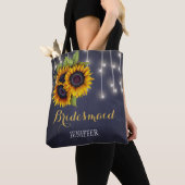 Rustige zonnebloemen, bruidsbruidsmeisje tote bag (Dichtbij)