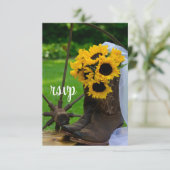 Rustige zonnebloemen Cowboy Boot Western Weddensch RSVP Kaartje (Staand voorkant)