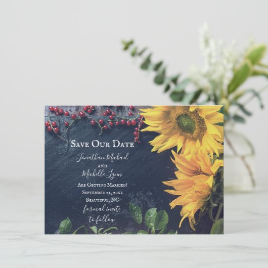 Rustige zonnebloemen en laat onze datumbruiloft be kaart (Staand voorkant)