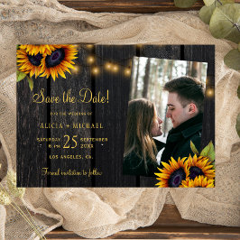 Rustige zonnebloemen lichten houten fotobruiloft a save the date