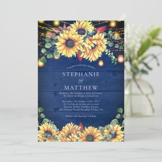 Rustige zonnebloemen Navy Blue Jar Lights Wedding Kaart (Staand voorkant)