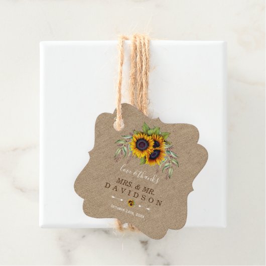 Rustige zonnebloemen Old Barn Linen Wedding Bedankjes Labels (In situ)