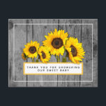 Rustige zonnebloempjes Baby shower Hartelijk dank Briefkaart<br><div class="desc">Rustic Sunflower Wood Baby shower Hartelijk dank U Briefkaart heeft een groep zonnebloemen op een grijze achtergrond. Een doos met een gele rand met de woorden bedankt. Voeg je persoonlijke bericht toe. Druk op je gast met deze leuke bijtende kaart. Als je hulp nodig hebt, neem dan contact met me...</div>