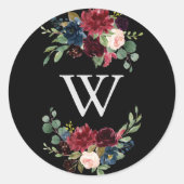 Rustige zwarte botanische monogram bruiloftsenvelo ronde sticker (Voorkant)