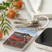 Rustingwagen oranje Dodge met verlaten boerderij Sleutelhanger (Voorkant Rechts)