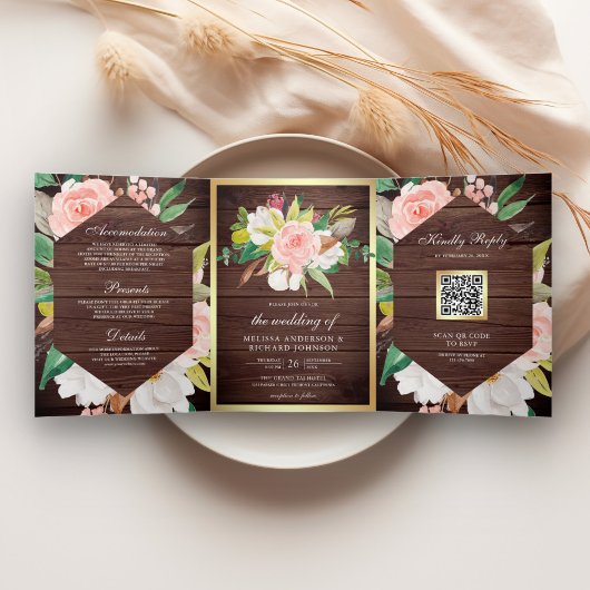 Rustisch hout Blush Pink Floral Gold QR Code Wedde Drieluik Uitnodiging