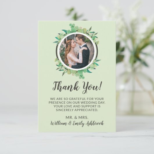 Rustisch hout en Eucalyptus Leaf Botanical Wedding Bedankkaart (Staand voorkant)