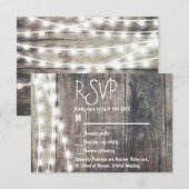 Rustisch hout en snaarlampen bruiloft RSVP Kaartje (Voorkant / Achterkant)