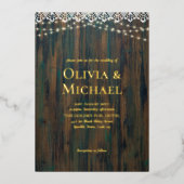 Rustisch hout met gouden olievlekken Lace-lampjes Folie Uitnodiging (Voorkant)