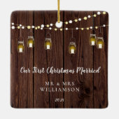 Rustisch hout ons eerste kersthuwelijk keramisch ornament (Achterkant)