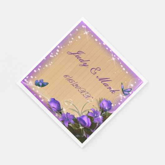 Rustisch houten Paars Floral Butterfly Wedding Pap Servet (Hoek)