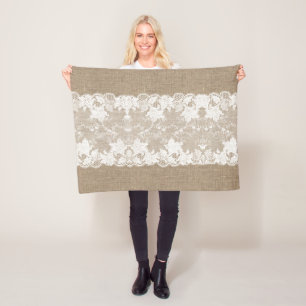 Rustisch land:  beige burlap en witte kant fleece deken