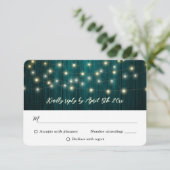 Rustisch Land Blauwgroen Hout Fairy Lights Wedding RSVP Kaartje (Staand voorkant)