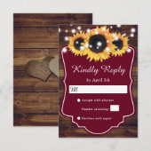 Rustisch land Burgundy Wood Sunflower Wedding RSVP Kaartje (Voorkant / Achterkant)
