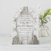 Rustisch land Faux Lace Barn Wood Wedding Kaart (Staand voorkant)