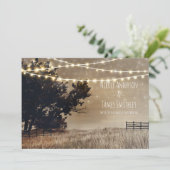 Rustisch land, veld- en lichte bruiloft kaart (Staand voorkant)